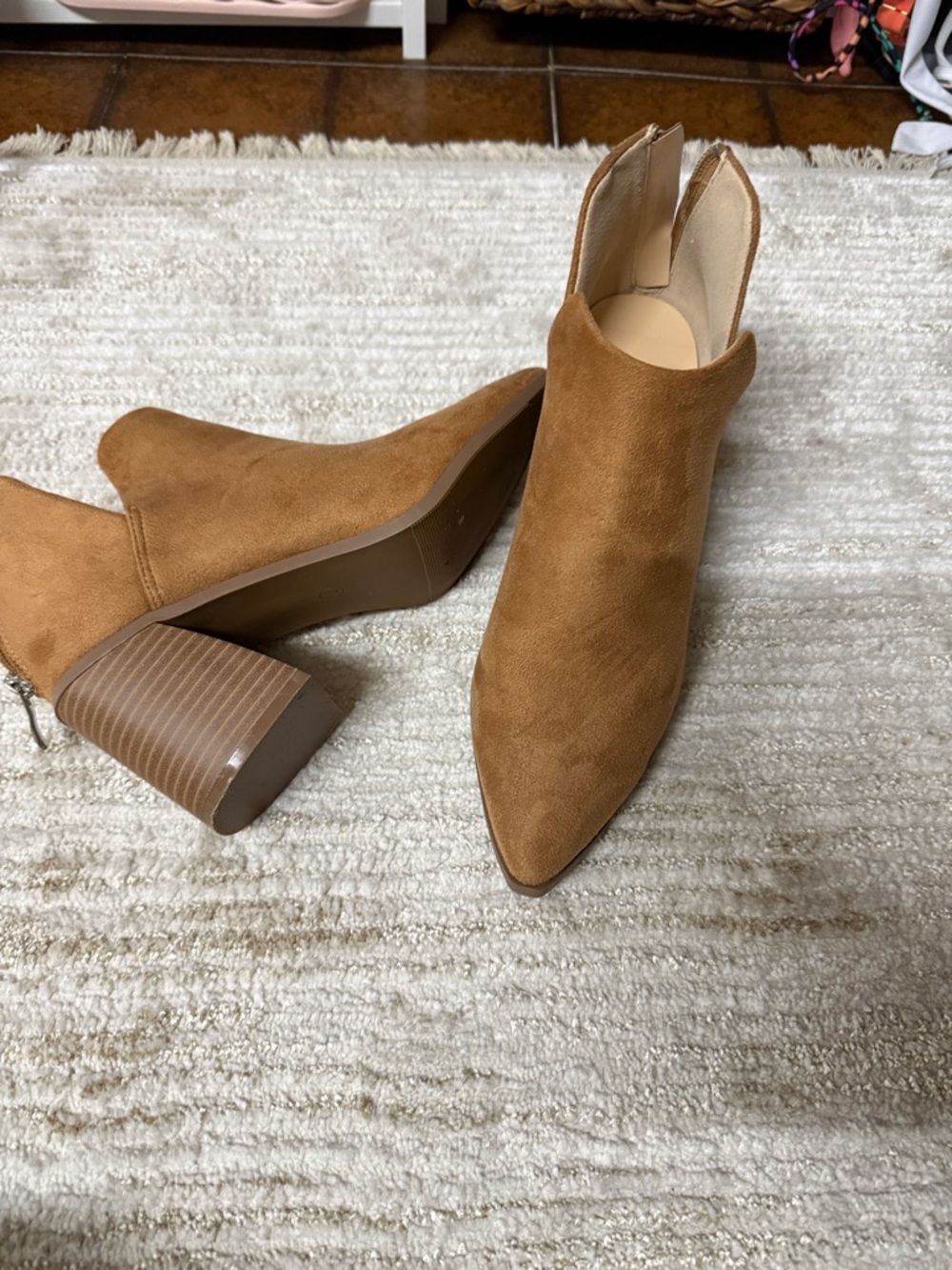 Women's Tan Suede Pointed-Toe Block Heel Ankle Boots